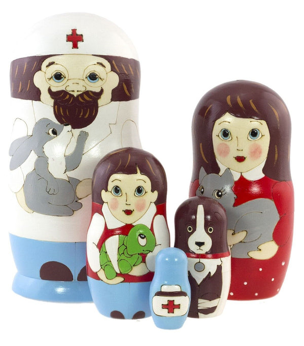 Matroschka 5tlg. teilweise gebrannt handgemalt Märchen Doctor Ouch, 15 cm