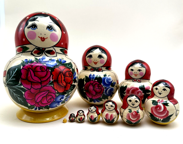 sehr schöne bauchliche traditionelle Matroschka Matreschka 10tlg. Semenov 15cm