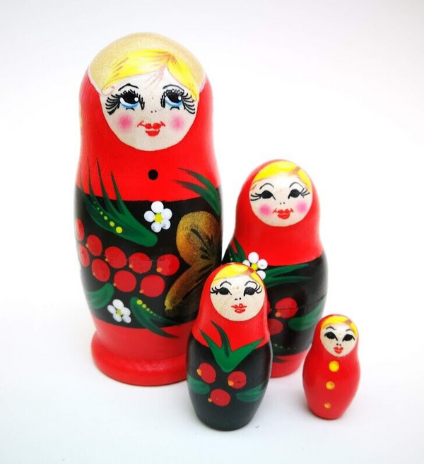 Matroschka 4tlg. Matreschka Babuschka  handgemalt Russland  9 cm