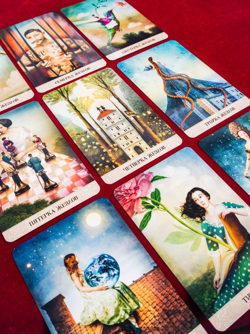 Tarot der mystischen Momente Таро МИСТИЧЕСКИХ МОМЕНТОВ в картонном футляре